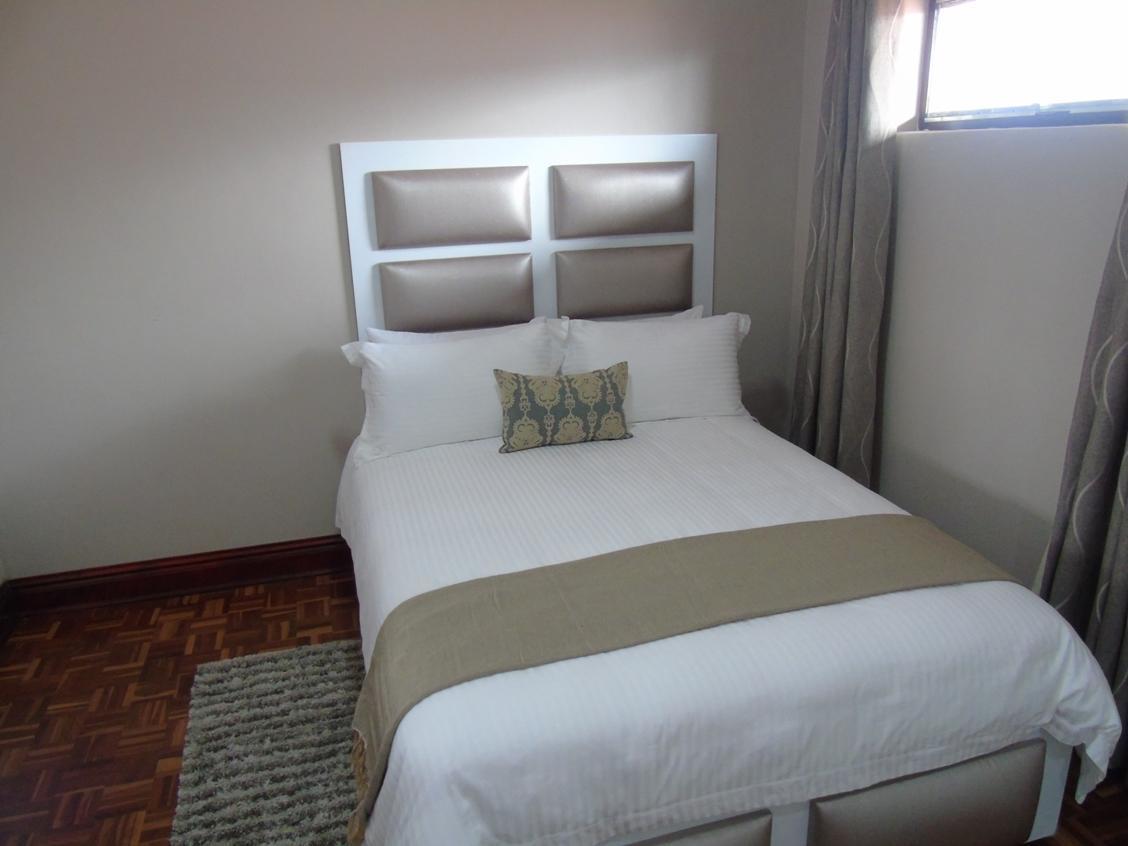 The Musafer Travel Lodge Pietermaritzburg Exterior photo